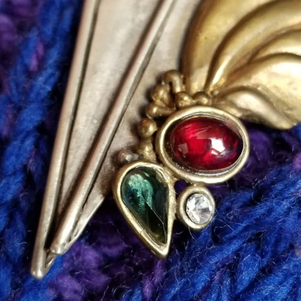 Vintage brooch brutalist stylized wing gold sterling silver pin 925 futuristic